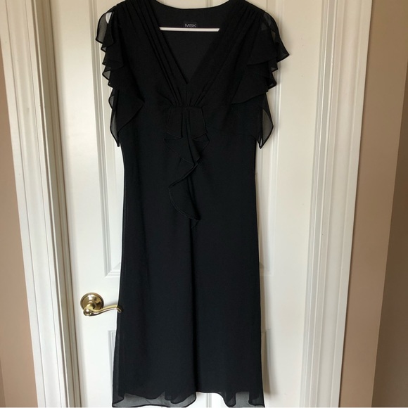 Beautiful black dress - Picture 1 of 4